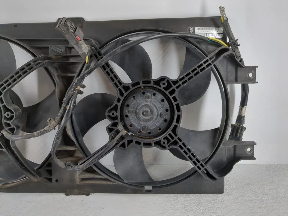 2000 - 2004 年克莱斯勒协和式电动散热器冷却风扇电机组件 956172 — 第 3/4 张图片