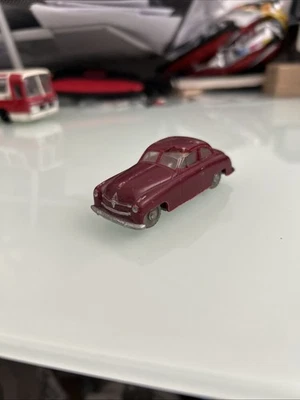 Siku V-Serie V 28 Plastik Borgward 1800 weinrot made in Germany 1:60 Bastler - Bild 1 von 4