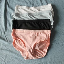 NEU - Damenslips Gr. M 4 Stück