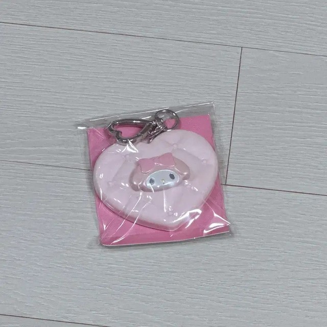 Sanrio My Melody Pink Heart Mirror Keyring