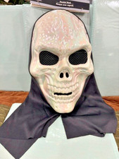 HALLOWEEN COSTUME DEMON SKELETON DEVIL FACE HOODED MASK SCARY HORROR NWT