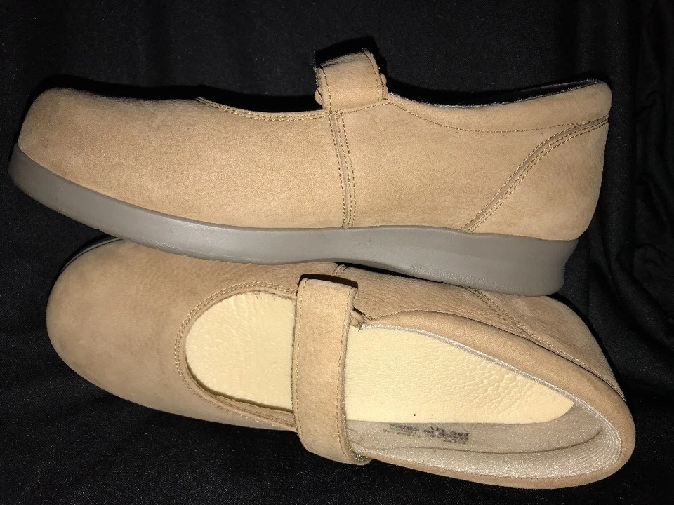Mujeres Drew Tostado Gamuza Dri-Lex Forrado Gancho Correa Mary Jane Zapato Informal Talla 7.5W Foto 2 de 4