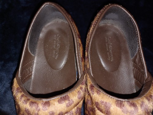 Zuecos Croft & Barrow con estampado de animales piel sintética bronceada guepardo leopardo sin cordones para mujer 10 - Imagen 6 de 8