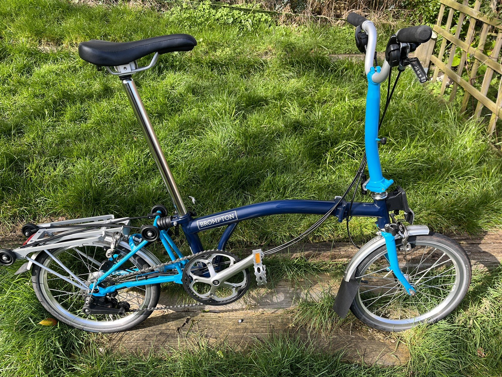 Brompton folding bike 6 speed (M6L) Tempest Blue And Lagoon Blue Folding Bikes 4U Folding