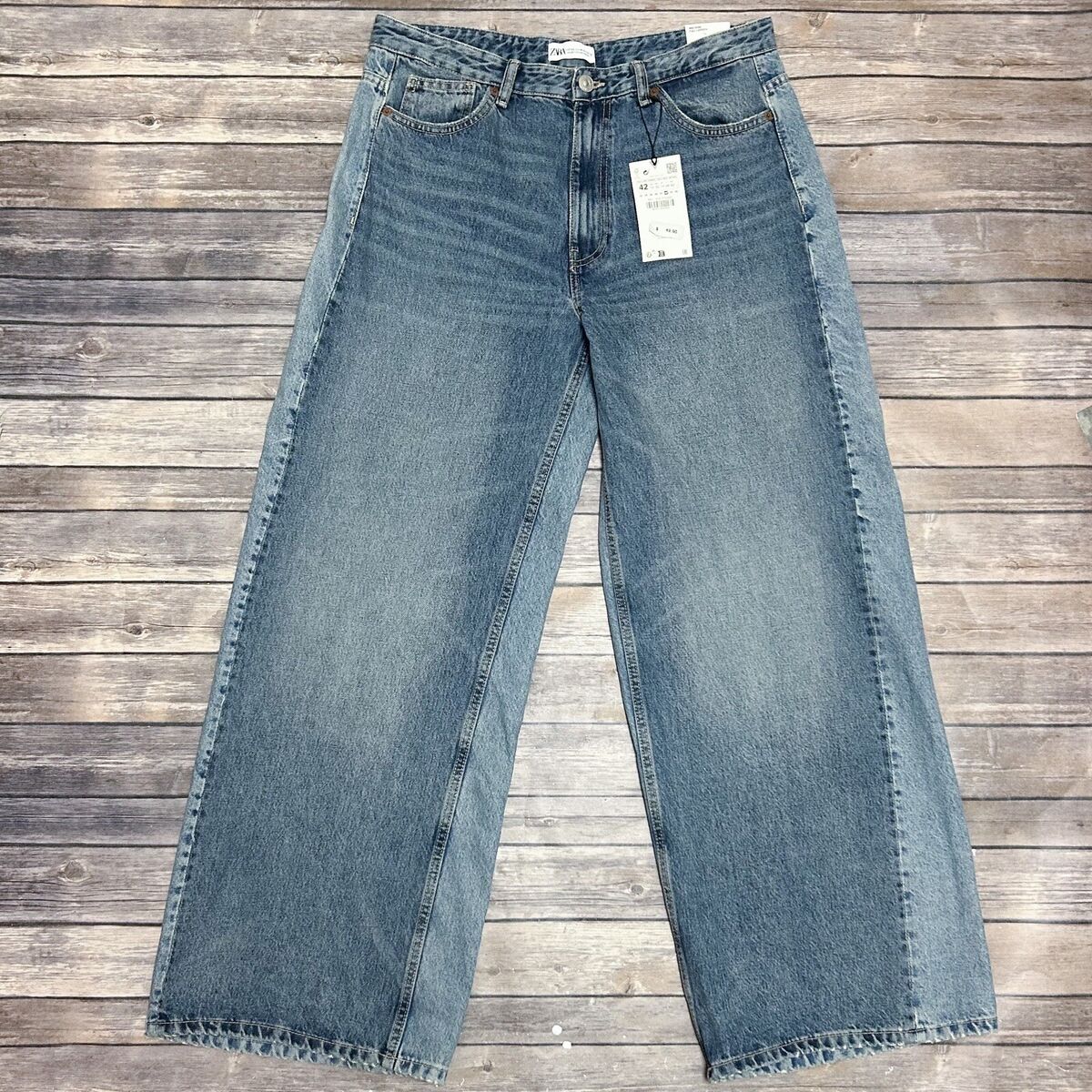 Zara Medium Wash Two Tone Mid Rise Wide Leg Shifted Off Set Zara Medium Wash Two Tone Mid Rise Wide Leg Shifted Off Set