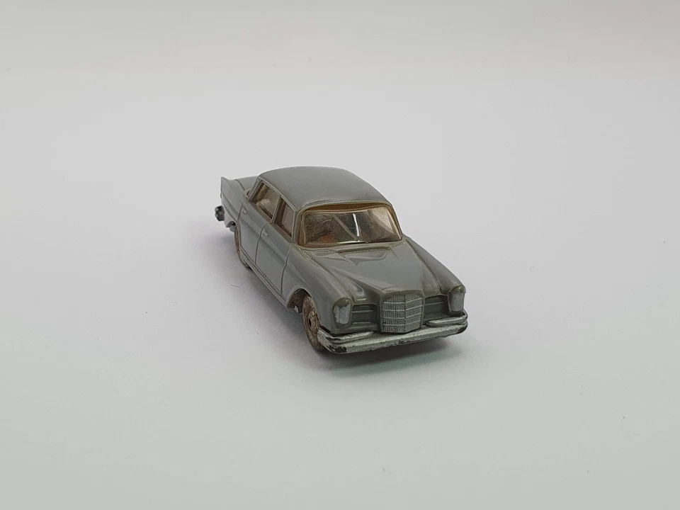 Mercedes 220S Berlina Lego 1/87 - Immagine 4 di 4
