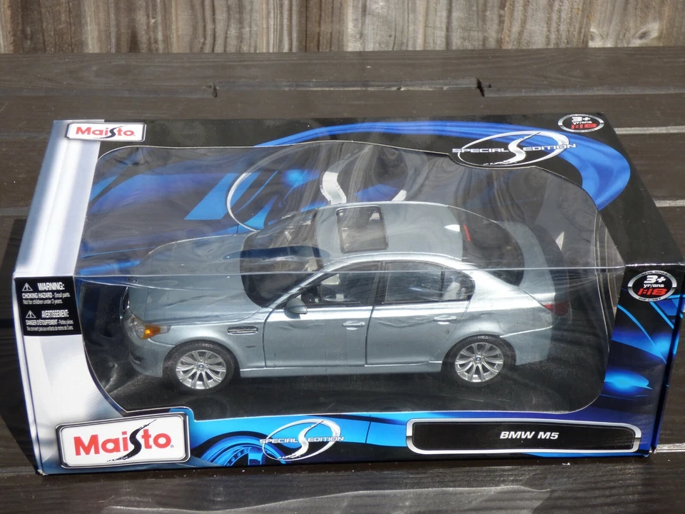 BMW M5 E60 V10 último coche de juguete aspirado aventurina individual plateado metálico 1:18 Foto 3 de 4