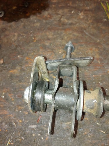 Suzuki GSX600R 1991 eje trasero con espaciadores ajustadores tuerca - Imagen 2 de 3