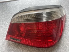 BMW 5 SERIES E60 04-07 E60 REAR bracke tail LIGHT CLUSTER TAILLIGHT DRIVER SIDE