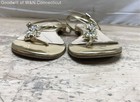 Kate Spade New York Gold Metallic Jeweled Flower Thong Sandals Women's Size 8B — photo 2