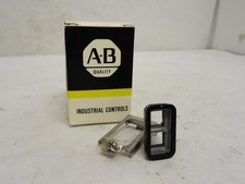 205603 New In Box; Allen-Bradley 61-5611 Short Range Diffuse Lens Assembly