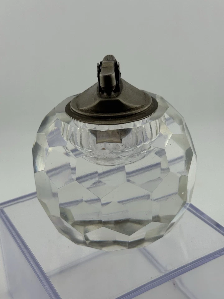 Encendedor de mesa vintage Japón vidrio-cristal cortado a mano años 70 Foto 2 de 4