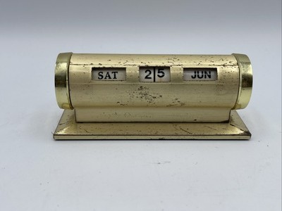 Park Sherman perpetual desk calendar vintage quad-barrel gold tone clean working