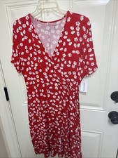 Essentials Women's Short Sleeve Classic Wrap Dress Red/white Flowers - Size: L