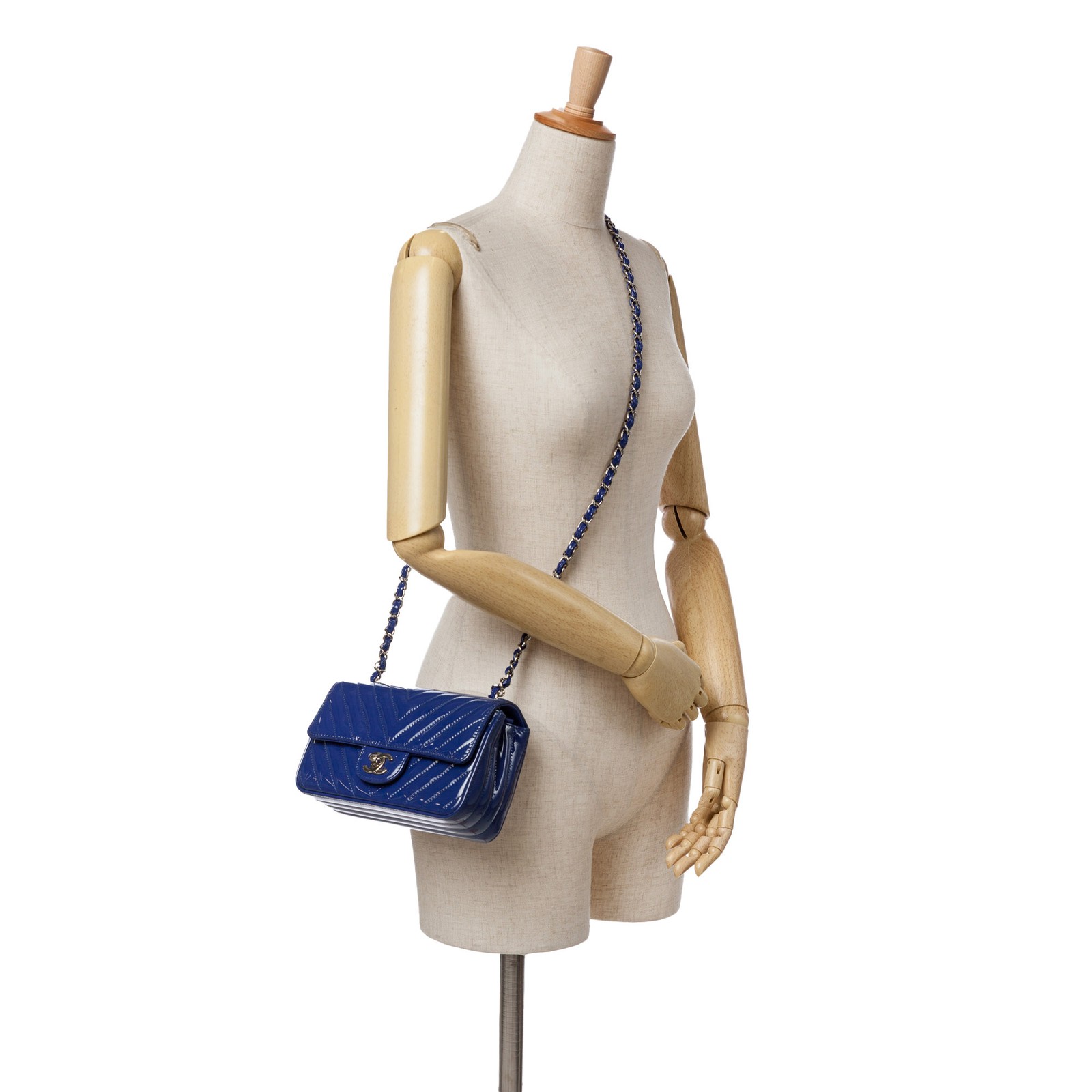 Authenticated Chanel Mini Rectangular Classic Che… - image 8