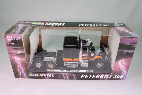 LE213 REVELL 08891 Camion 1/24 1:24 Tracteur Peterbilt 359 Carry Transit noir - Foto 3 di 6