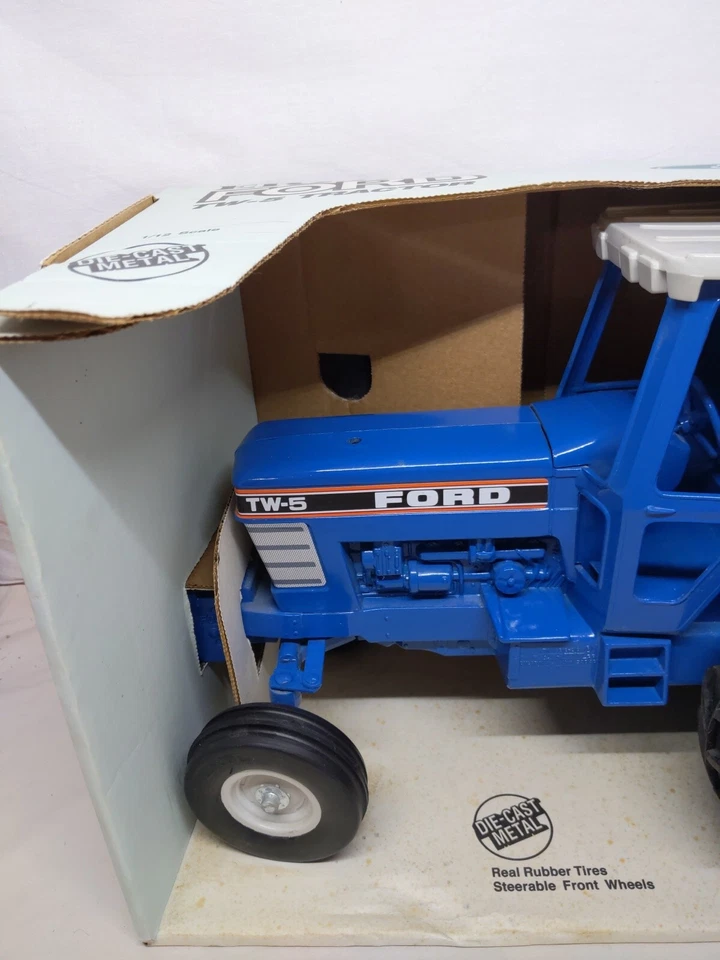 1/12 Ertl Farm Toy Ford TW5 Tractor With Box #3 - Image 2 of 4