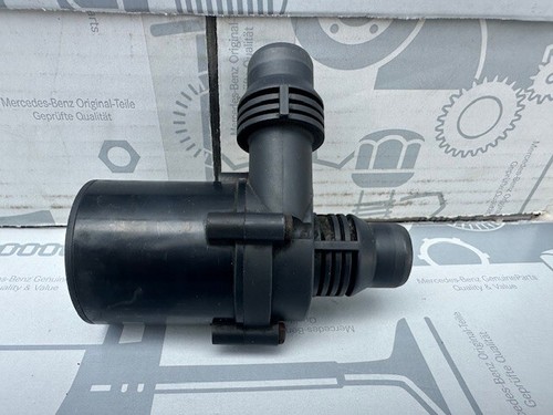 BMW E66 Wasserumwälzpumpe 692269902 6411 6922699-02