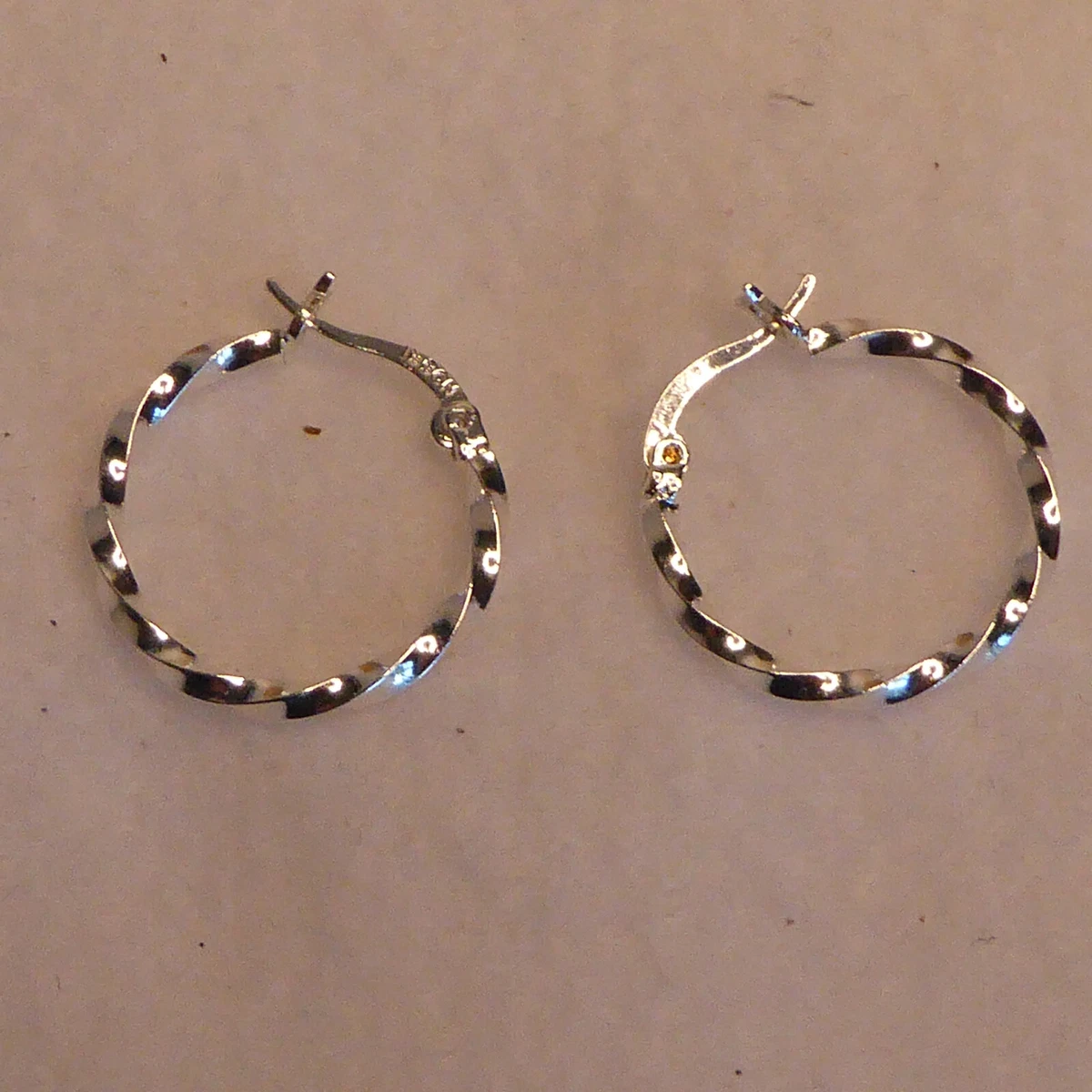 IBB CN Sterling Silver TWIST WAVE Round Hoop Earrings 1 3 4