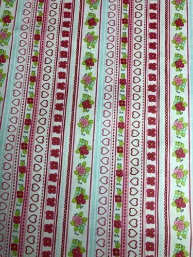 Dekostoffe mit Blumenmuster