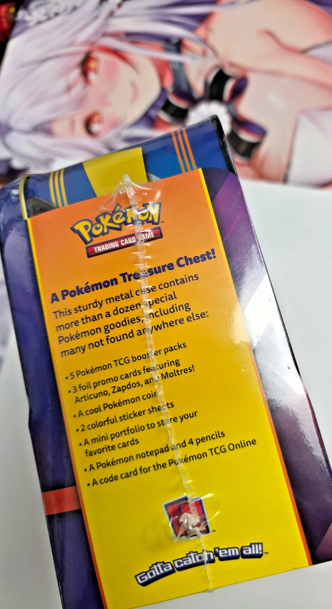 Pokmon TCG: Fall 2018 Collector's Chest Tin Featuring Pikachu & Eevee -  PKU80418