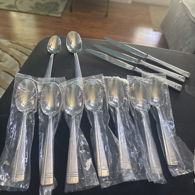 Oneida 18/10 Stainless Steel Flatware Replacement Lot-12 Pieces 7 New