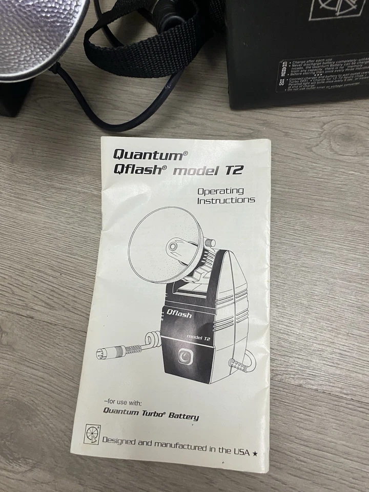 QUANTUM INSTRUMENTS QFLASH T2 HANDLE MOUNT FLASH WTH TURBO BATTERY & MANUAL - Image 4 of 4