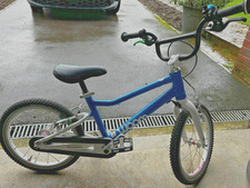 Woom 3 Ultra Lightweight Kids Bike – 16" wheels - Blue - Exceptional Condition 