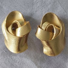 Vintage Clips Boucles d'Oreilles Dorées par PIERRE BALMAIN