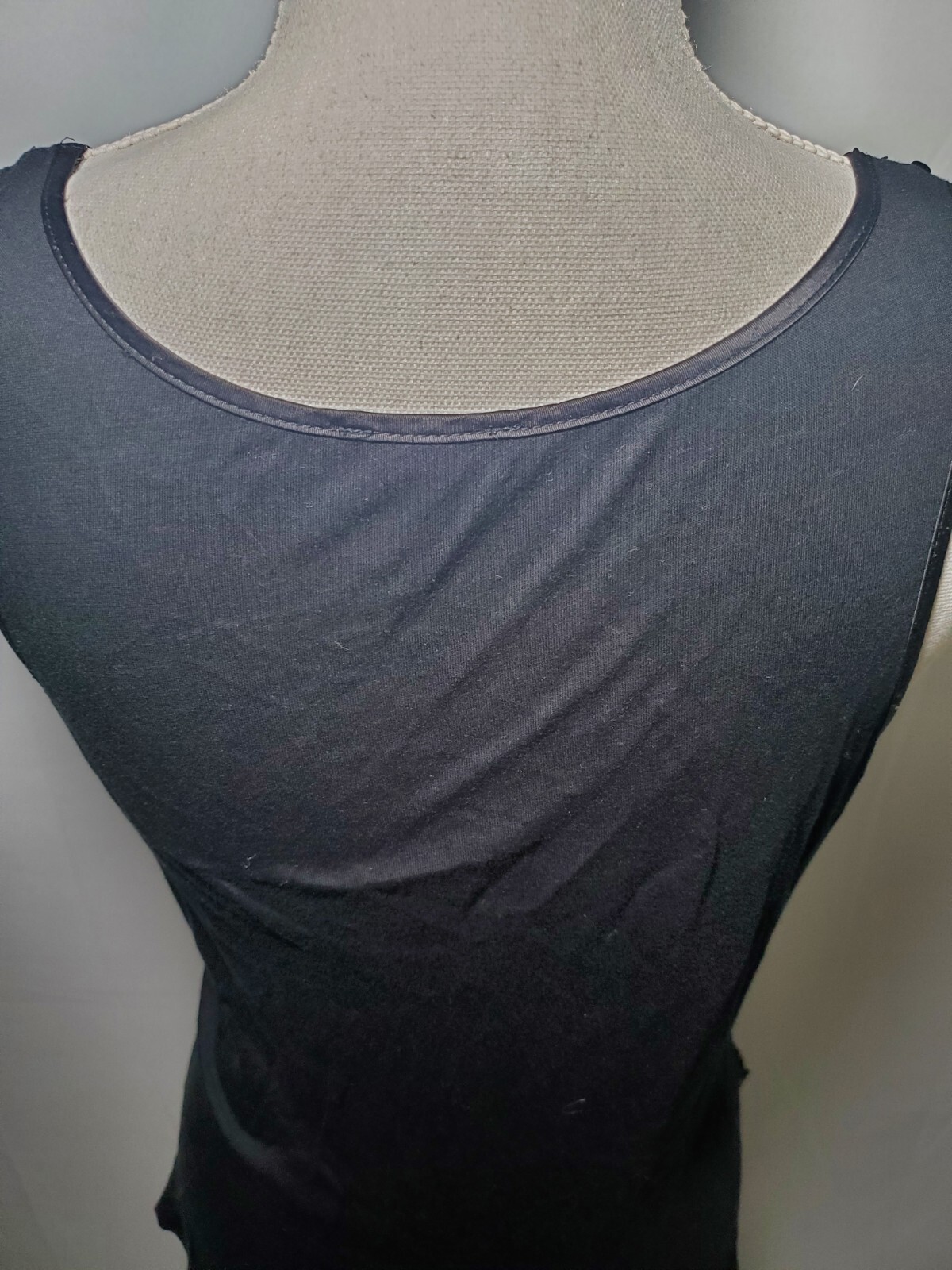 Express Solid Black Sequined Front Scoop Neck Tan… - image 5