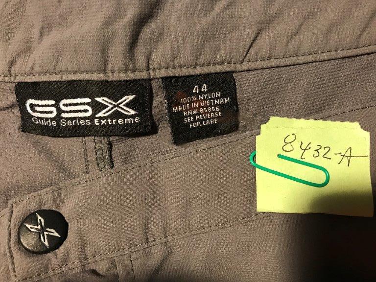 ⭐︎⭐︎⭐︎ Guide Series Extreme GSX men's gray cargo shorts size 44 x 7.5