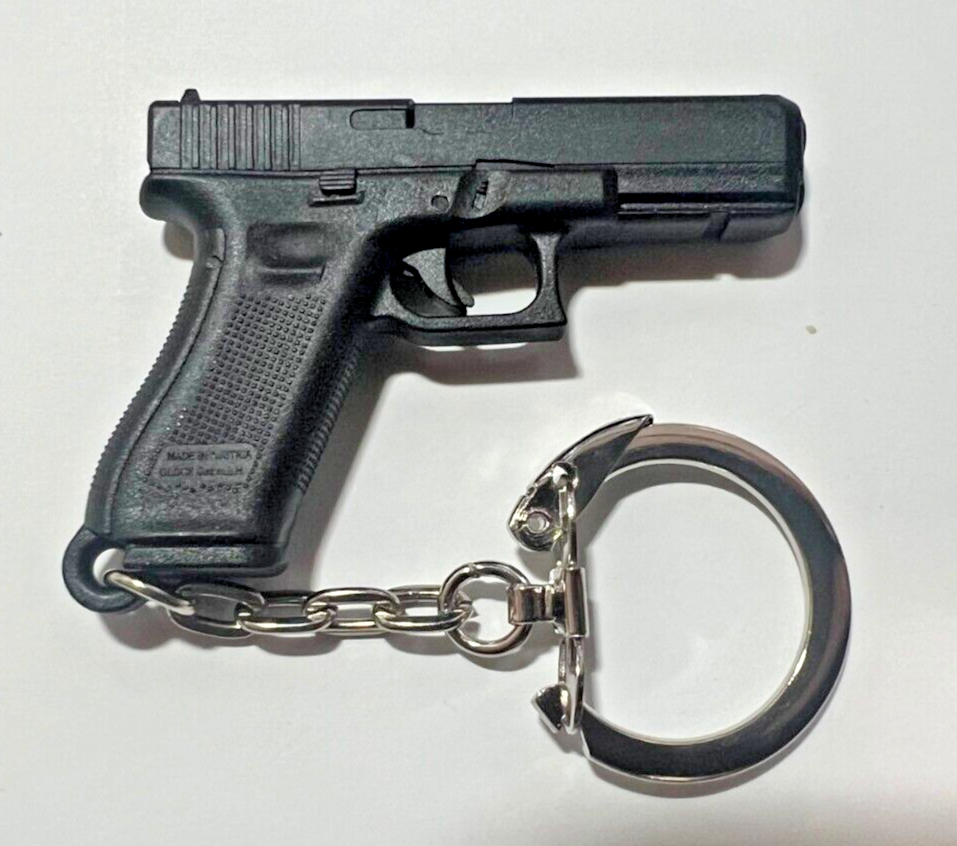 GLOCK 17 Gen5 9MM Black Handgun Pistol Keychain | eBay