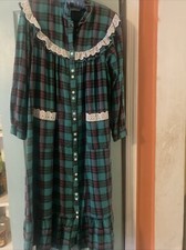 vintage flannel nightgown Green Plaid Med Dreamwear Cottage Granny Prairie