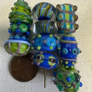 10 pcs Mix Artisan Lampwork Green Blue Glass Beads Bumpy Handmade Art