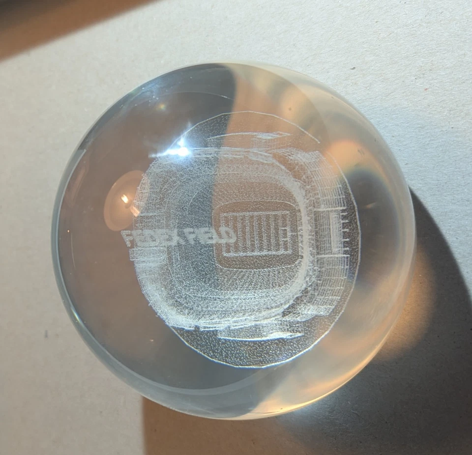 FedEx Field Grabado Dentro de una Bola de Vidrio, Muy Buen Estado, Landover, MD #2 Foto 3 de 4