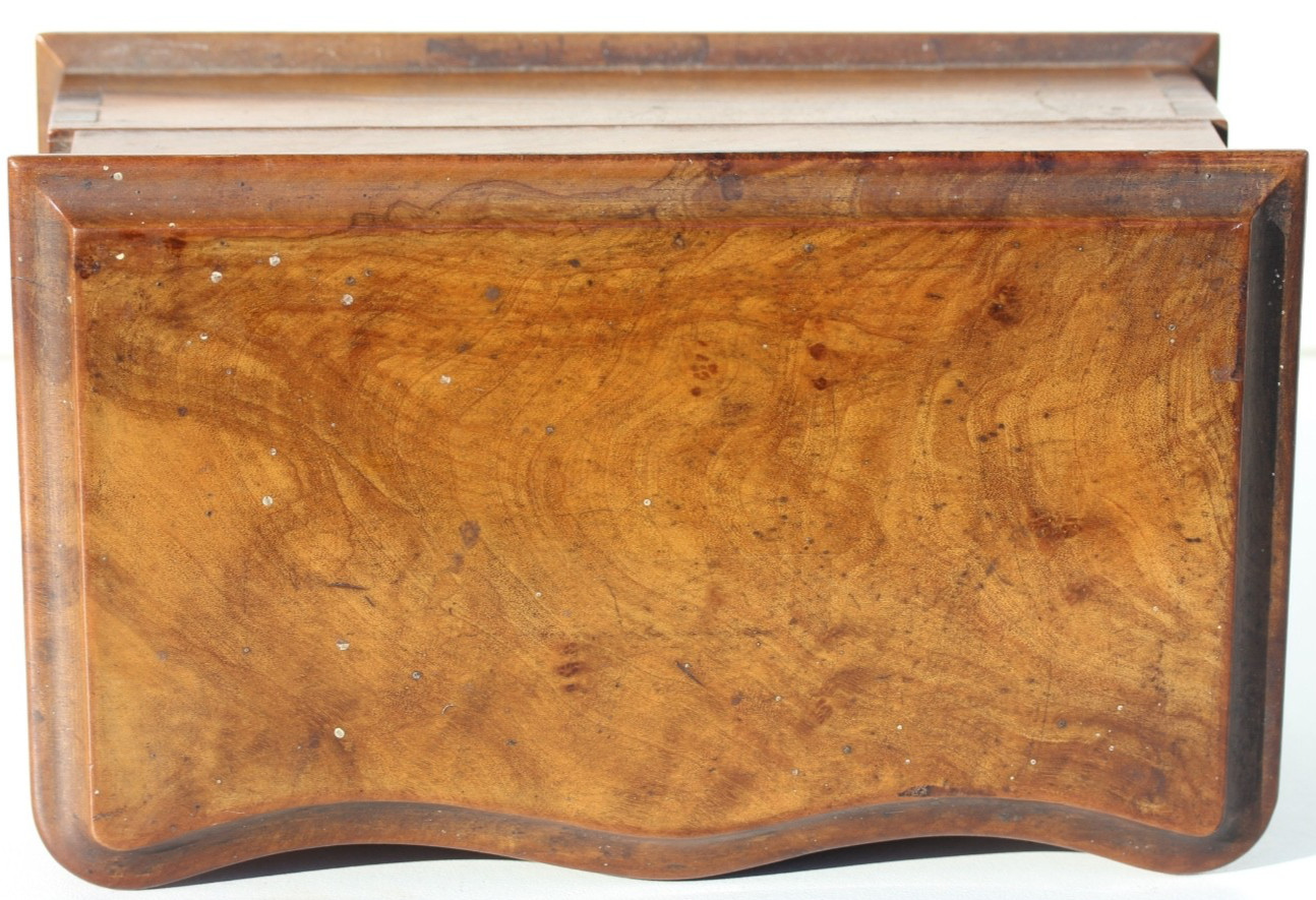 ANTIQUE JEWELRY BOX - WALNUT WOOD - 3 COMPARTMENTS - 20 x 12 x 10 cm