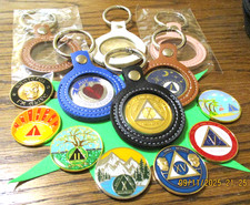 Coin Holder Keychain Brown - OR CHOICE - Hand-Stitched, Display Both Sides