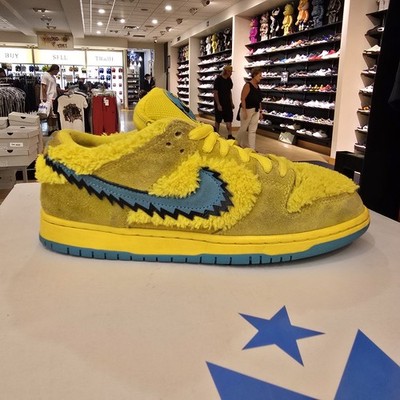 Size 8.5 - Nike Dunk Low SB x Grateful Dead Yellow Bear