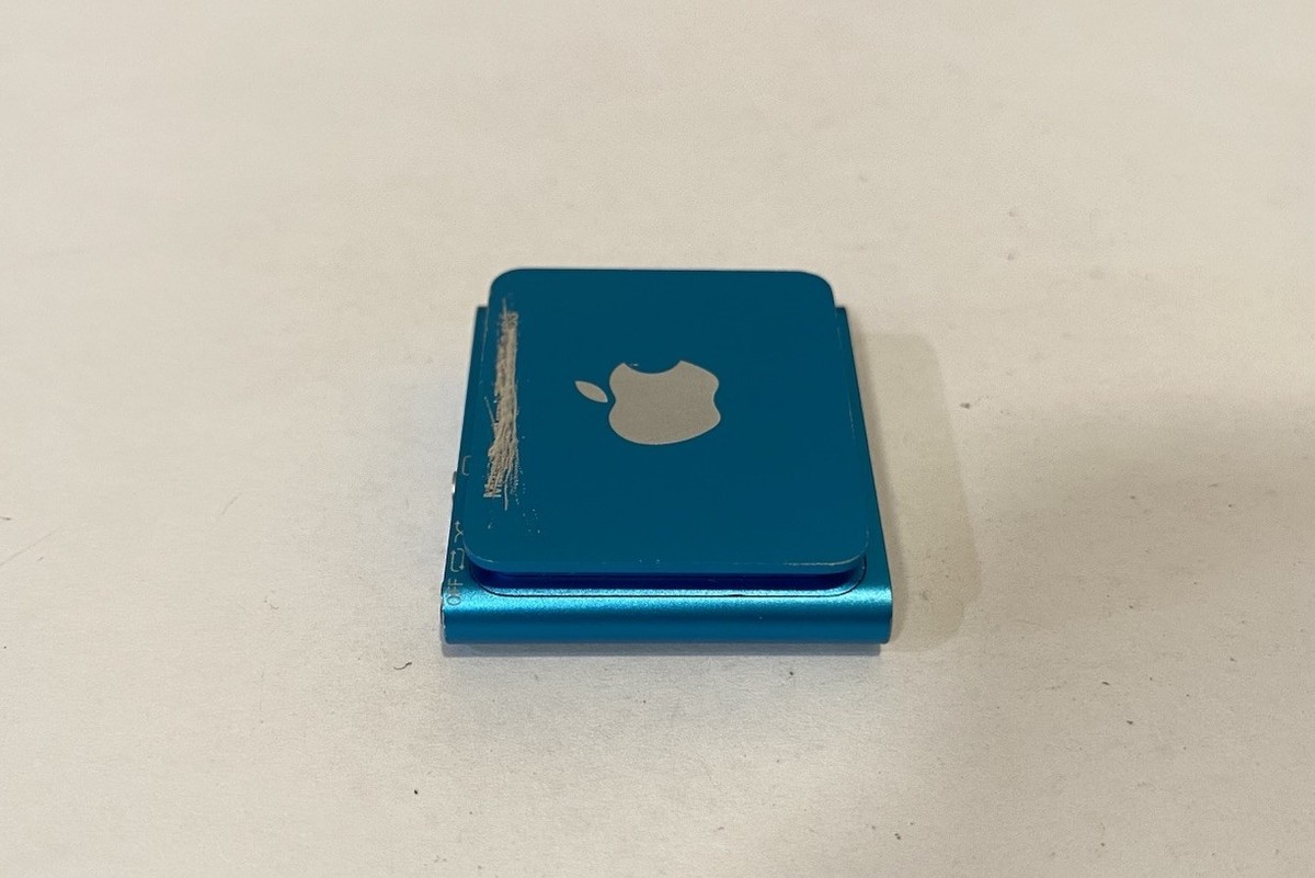 Apple iPod Shuffle 4th Generation Blue (2 GB) Works Great | eBay