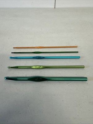 Lot 5 Hand Crochet Hooks Needles Metallic Crafting Hobby Boye Made In USA