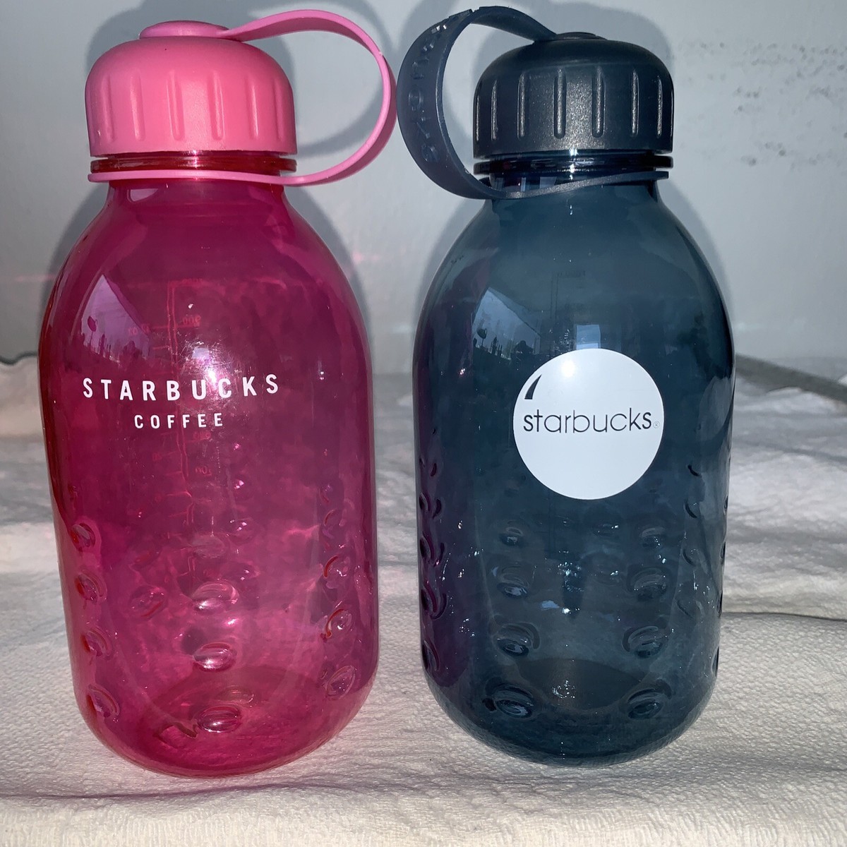 Starbucks Reserve Cold Brew 水筒　1L 2 Starbucks Hydration Plastic Water Bottles 1 Liter 32+ oz