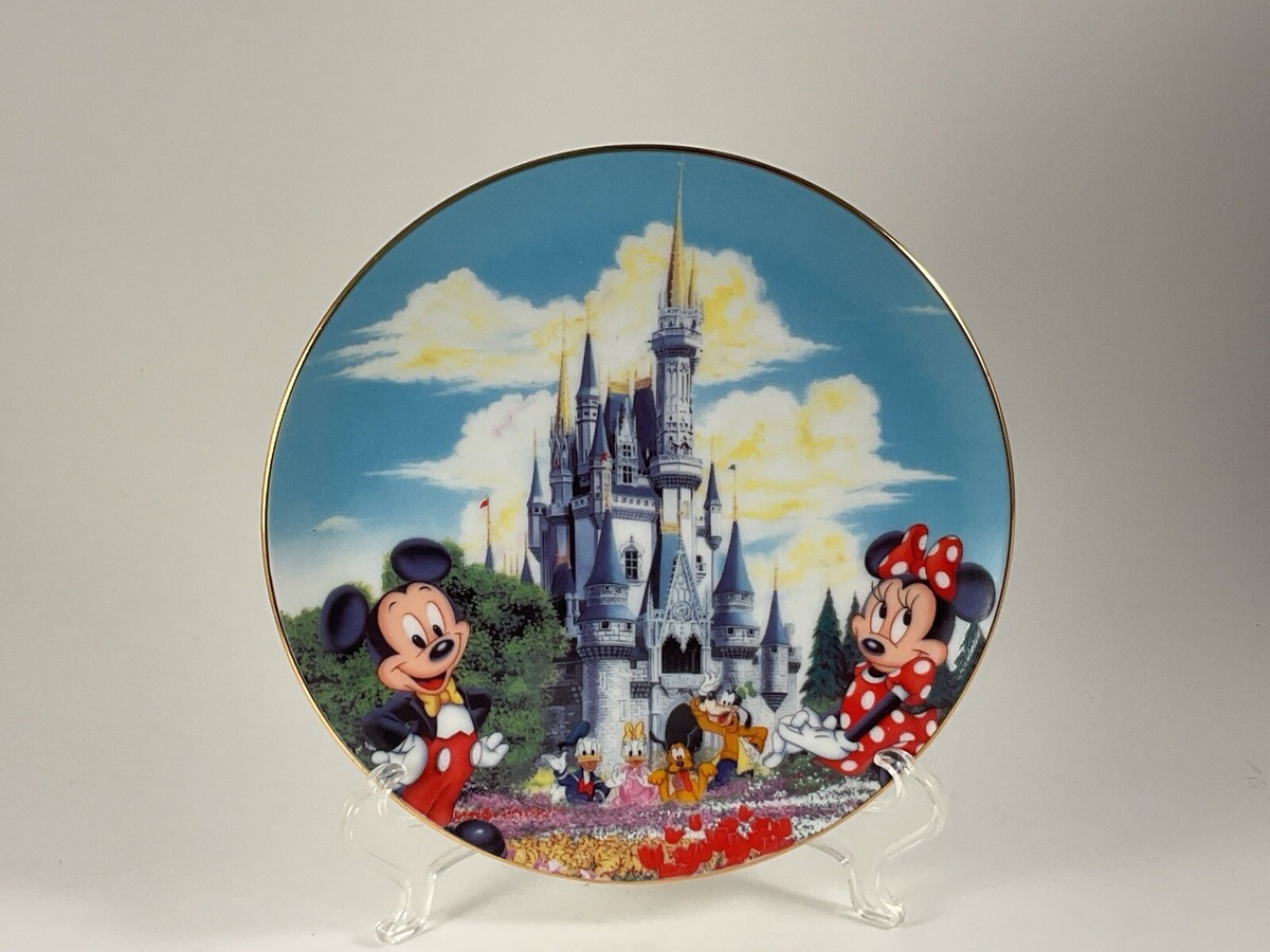 Tokyo Disneyland 1999 クリスマス 記念プレート Vintage Tokyo Disneyland Mickey & Minnie & Friends Plate 6.5” | eBay