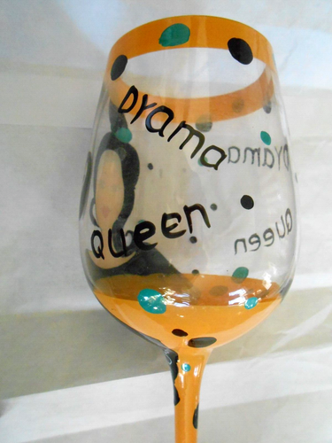 Delish Girls with Attitude Hand Painted Wine Glass 15oz Drama Queen - 第 3/5 張圖片