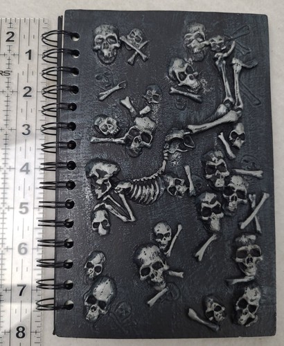 Skull & Skeleton Resin covered writing journal / drawing pad 80 pages. 8" X 5.5" - Picture 4 of 7