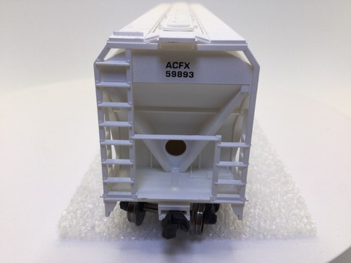 Accurail Cargill ACF 3-Bay Center-Flow #59893 HO Scale 2001 - Picture 4 of 12