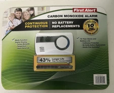 First Alert Carbon Monoxide Alarm Digital Display 10 YR Batt Life 832151 NEW