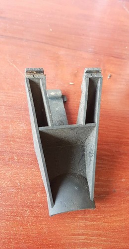 BMW 7 E32 Kühlerhalterung 17111709332 1709332