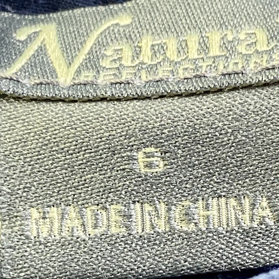 Natural Reflections women’s size 6 blue chino shorts 98% cotton outdoor wear - Imagem 3 de 4