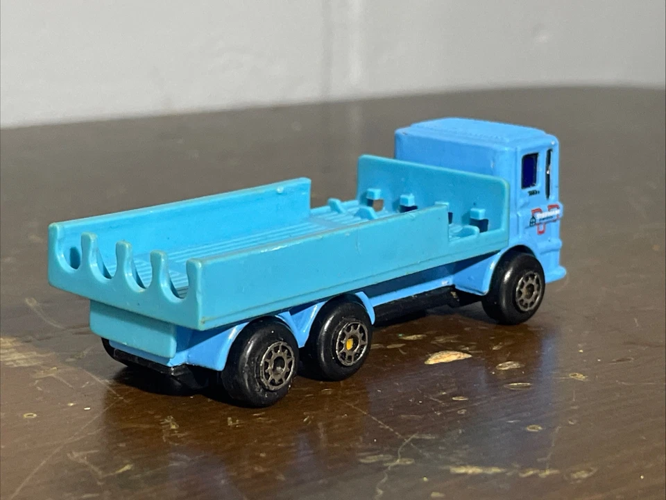Vintage 1999 Hasbro Tonka Blue Pipe Truck 1:64 Maisto Stepman - Image 2 of 4