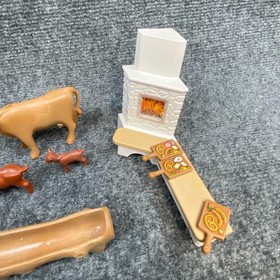 Playmobil 5422 Country Lodge Chalet 2013 Near Complete Figures Animals Retired